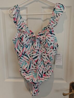 WILDBREATH Tropical Leaf Print Ruffle V-Neck One Piece Bathing Suit
